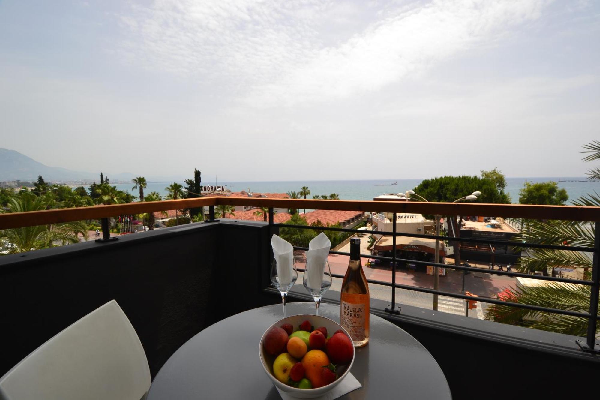 En Vie Beach Boutique Hotel - Adults Only Alanya Exterior photo